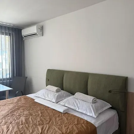 Sea Side Apartament *